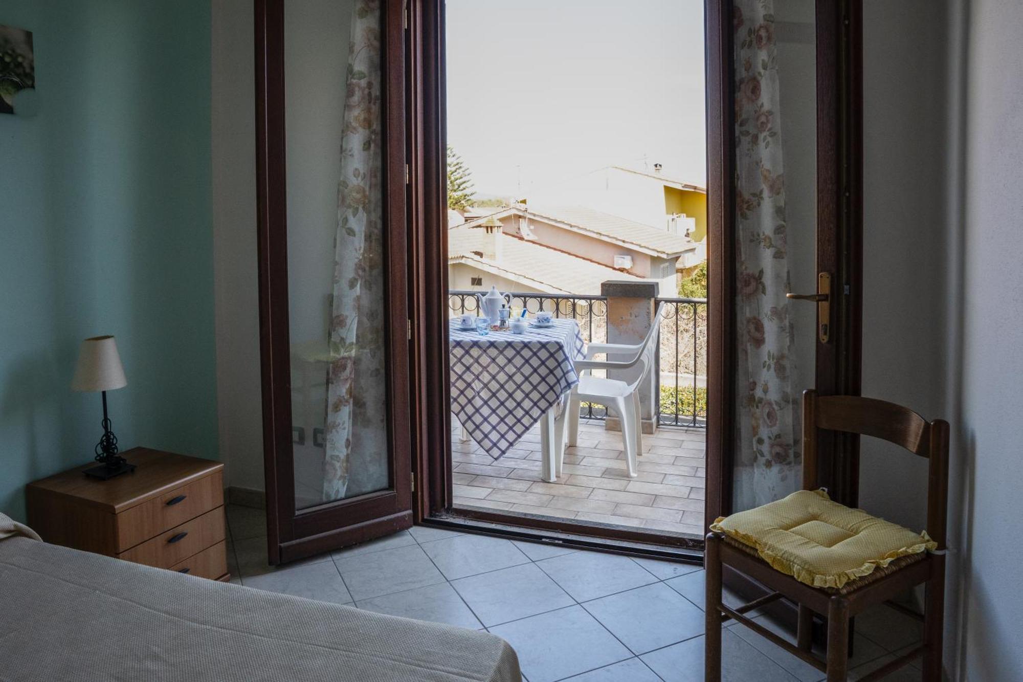 Casa Graziosa Apartment Nurachi Ngoại thất bức ảnh